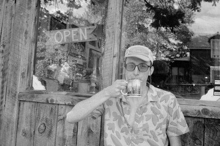 2026-08-23-BessaR-Canon35mm-Kentmere400at1600-035